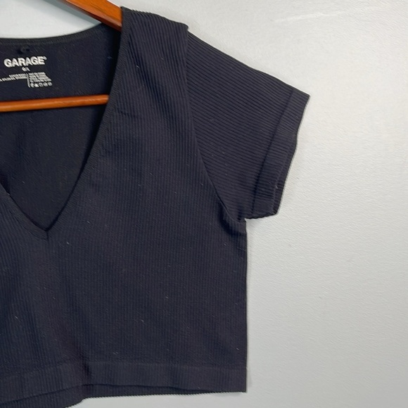 Garage Ribbed V-Neck Crop Top Black Stretch Baby Tee Size L - Picture 3 of 8